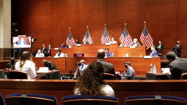 USA gir voksenspill en hjelpende hånd